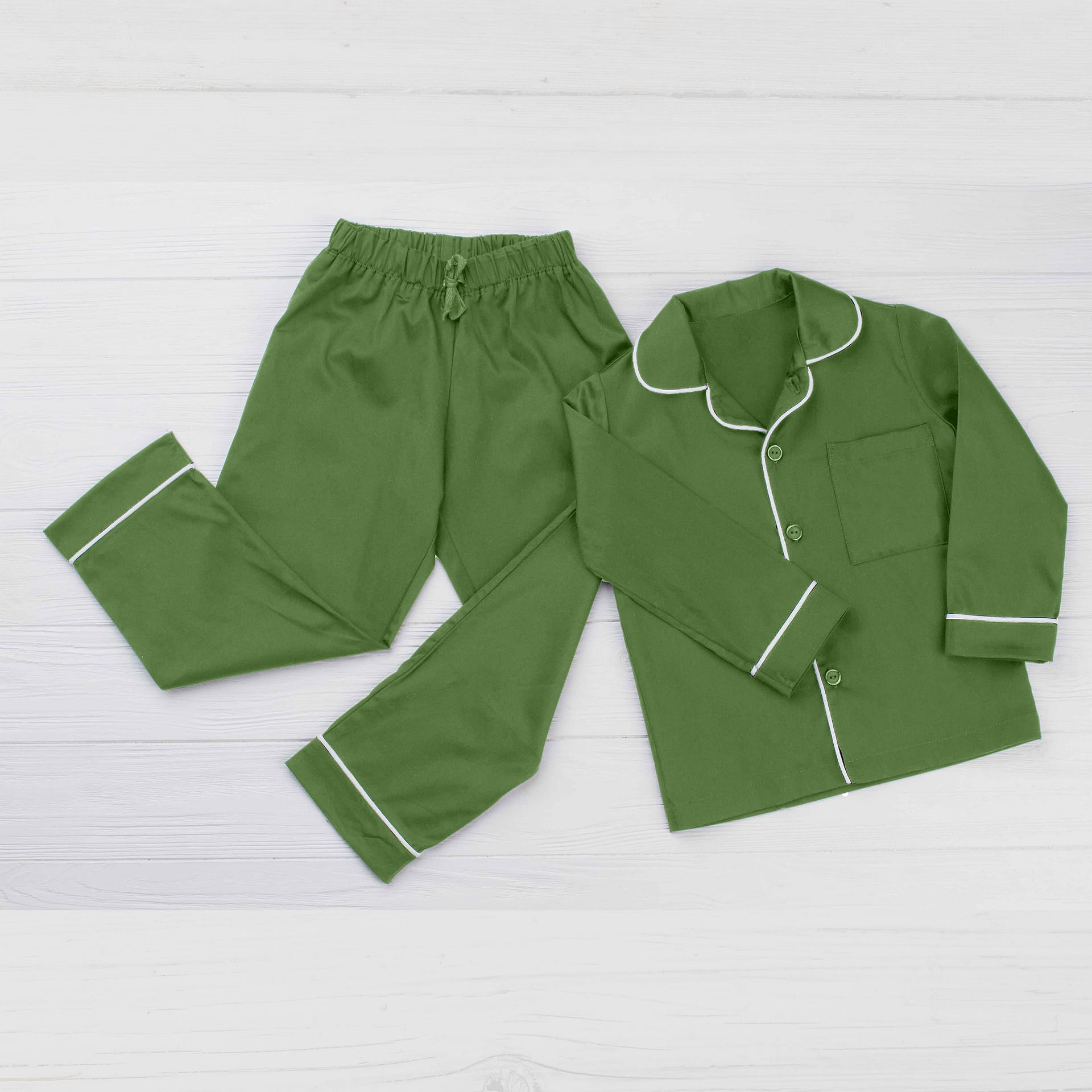 Vineyard Green Lounge Wear - Image 2